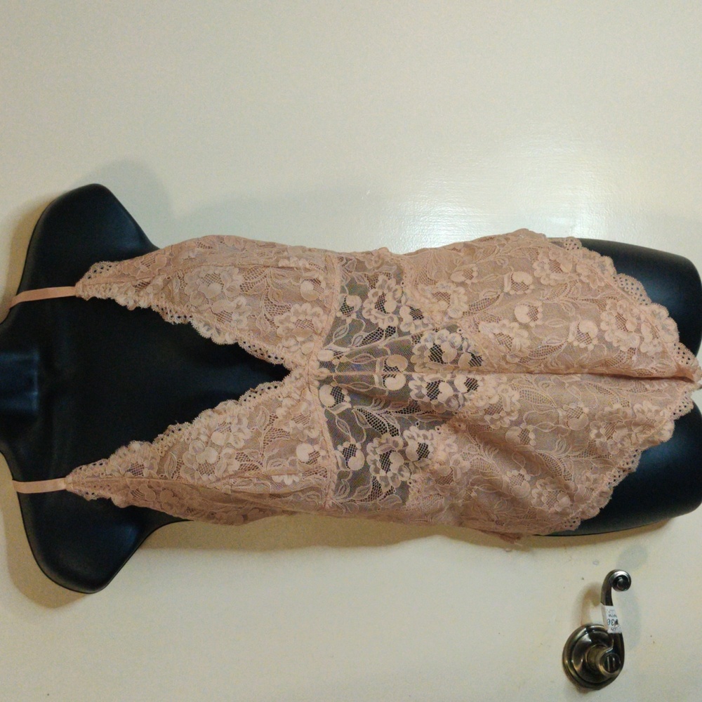 Avidlove Nude Bodysuit Size XL NWT